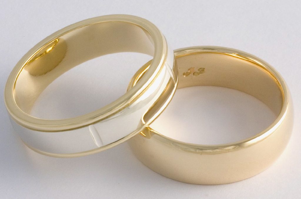 Choosing a wedding ring 1024x679 - انتخاب حلقه عروسی