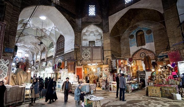 بازار اصفهان رنت اتو - مناطق گردشگری اصفهان به همراه اجاره خودرو