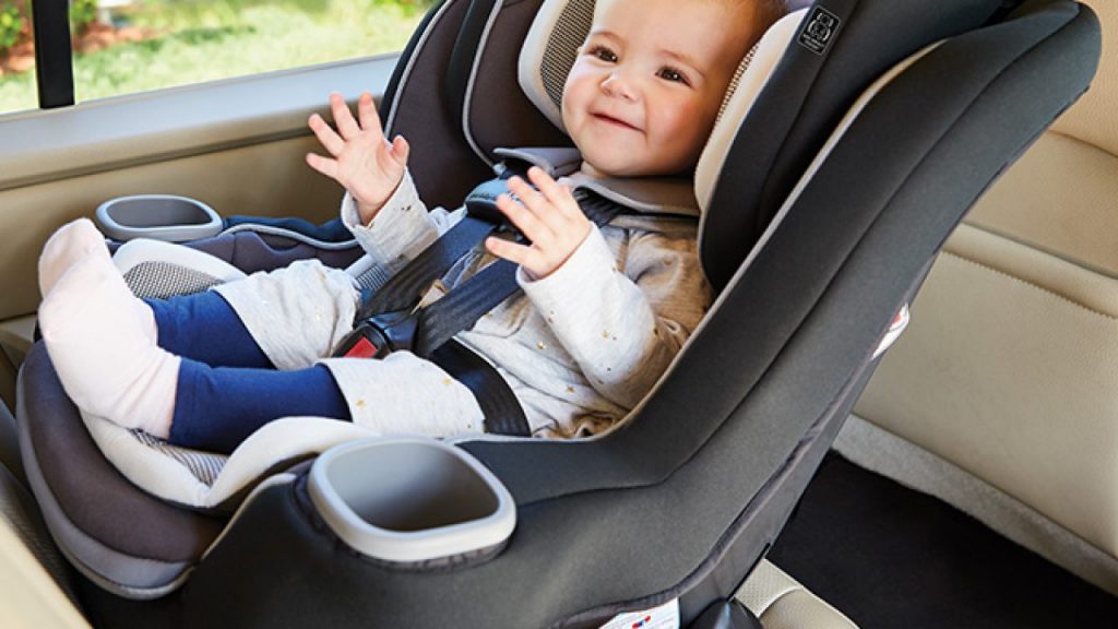 Child care while driving rentauto 1024x576 - نحوه مراقبت از کودکان هنگام رانندگی