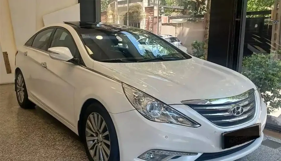 Rent Hyundai Sonata 2014 in Tehran