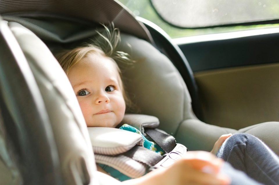 مراقبت از کودکان هنگام رانندگی