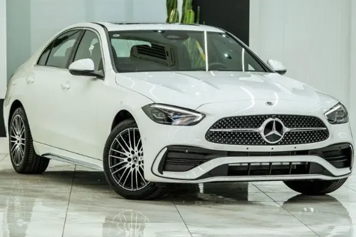 c2001 700x466 - اجاره خودرو در فرودگاه امام خمینی