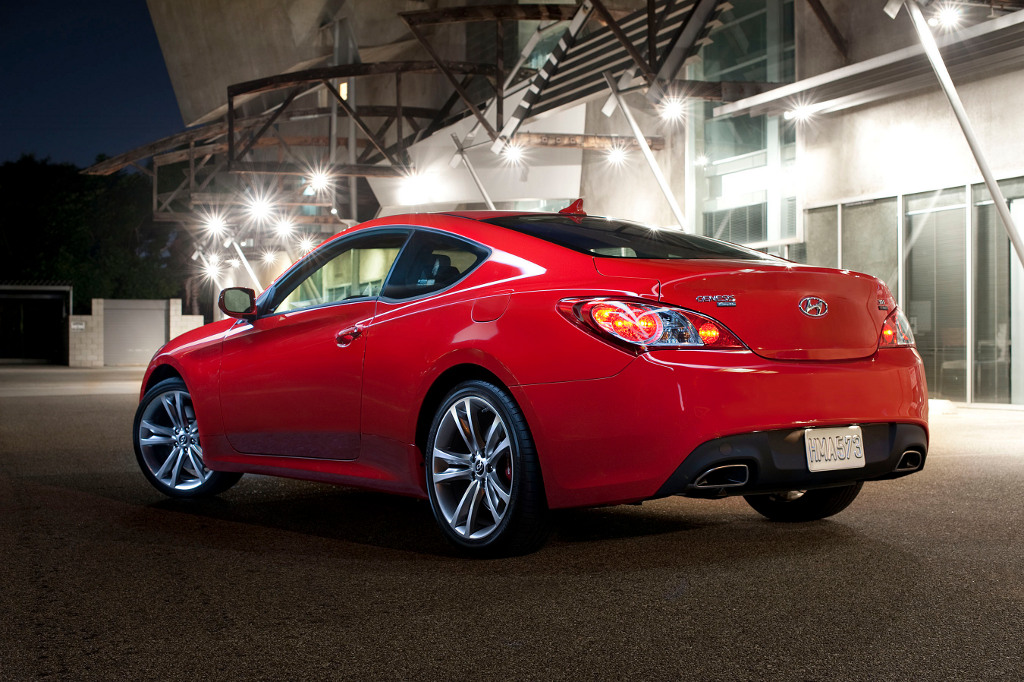 Rent a Genesis Coupe Rentauto - Rent a Genesis Coupe