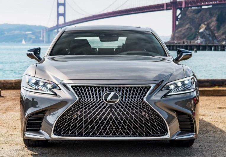 Lexus LS 2022 Rentauto - The Lexus LS 2022 was the main competitor to the BMW 7 Series and the Benz S-Class
