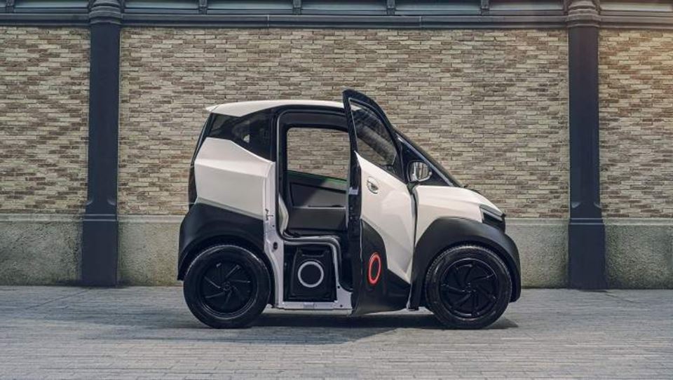 Car Silence Rentauto - The new electric car is a very small Silence S04 car