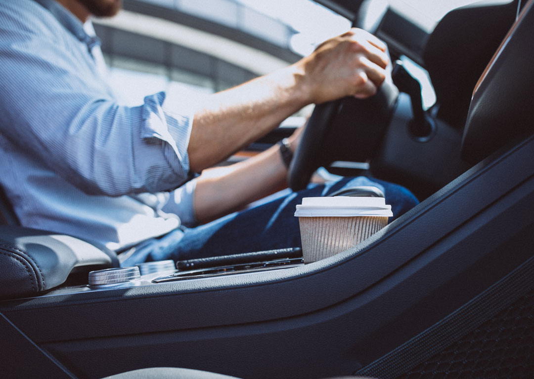 استانداردهای لازم در نکات مهم در اجاره خودرو با راننده