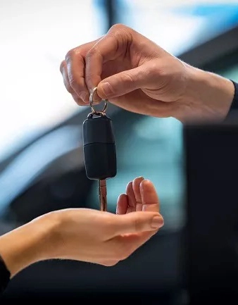 give key 3 - Online Car Hire in Tehran With Special Discount